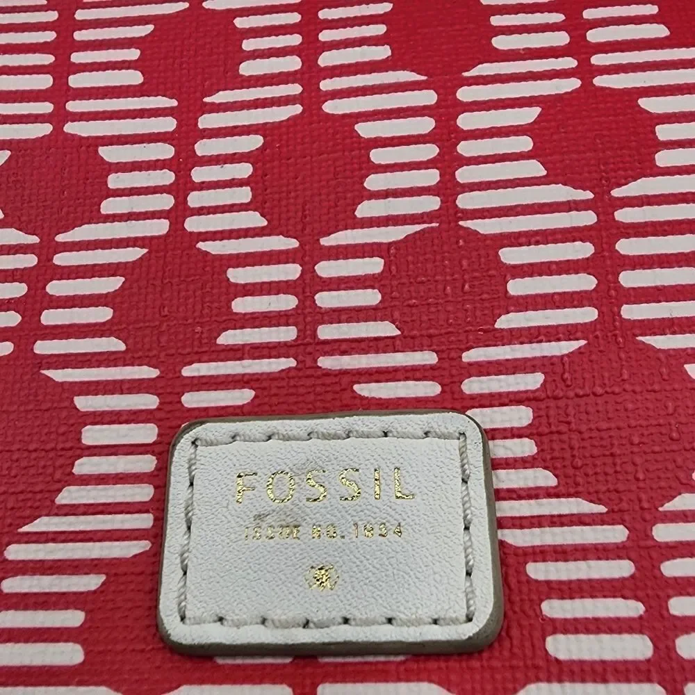 Fossil pink & white cosmetic bag